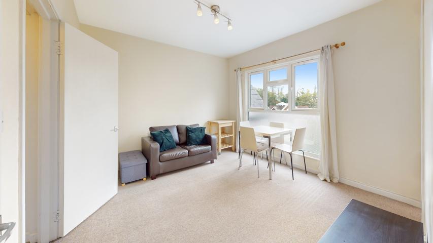 Water Bill Included Woodchurch Road, West Hampstead (Inclusive of Water)